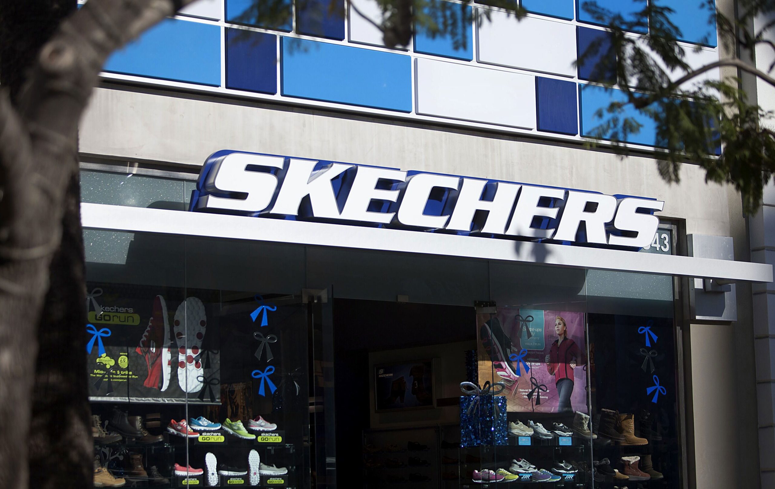 Privacy Policy 1 Skechers Privacy Policy