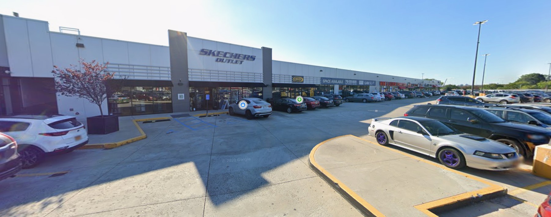 SKECHERS at Throggs Neck Shopping Center in Bronx