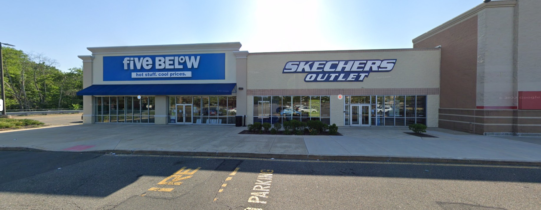 SKECHERS Warehouse Outlet Howell Township 1 SKECHERS Warehouse Outlet Howell Township