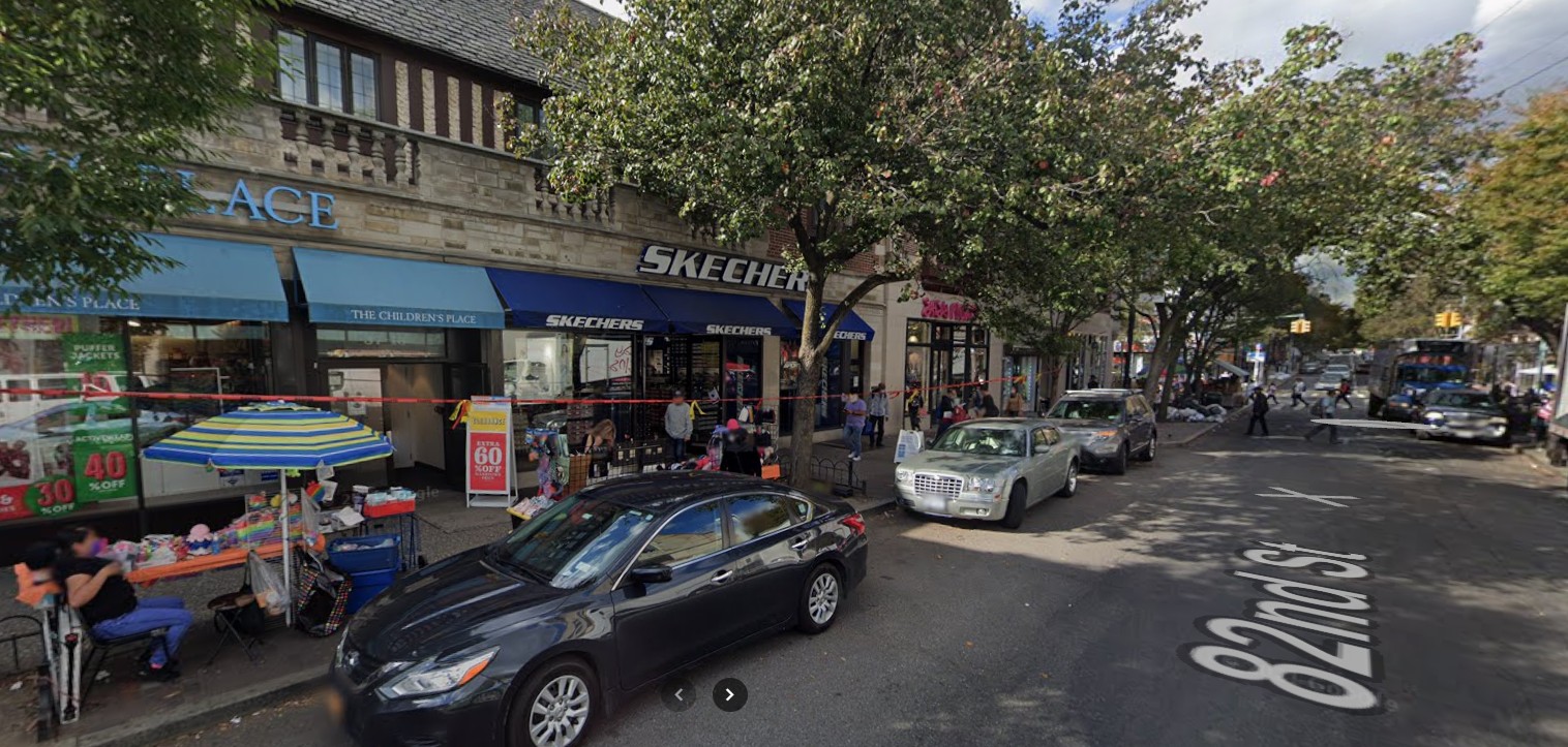 SKECHERS Warehouse Outlet Jackson Heights