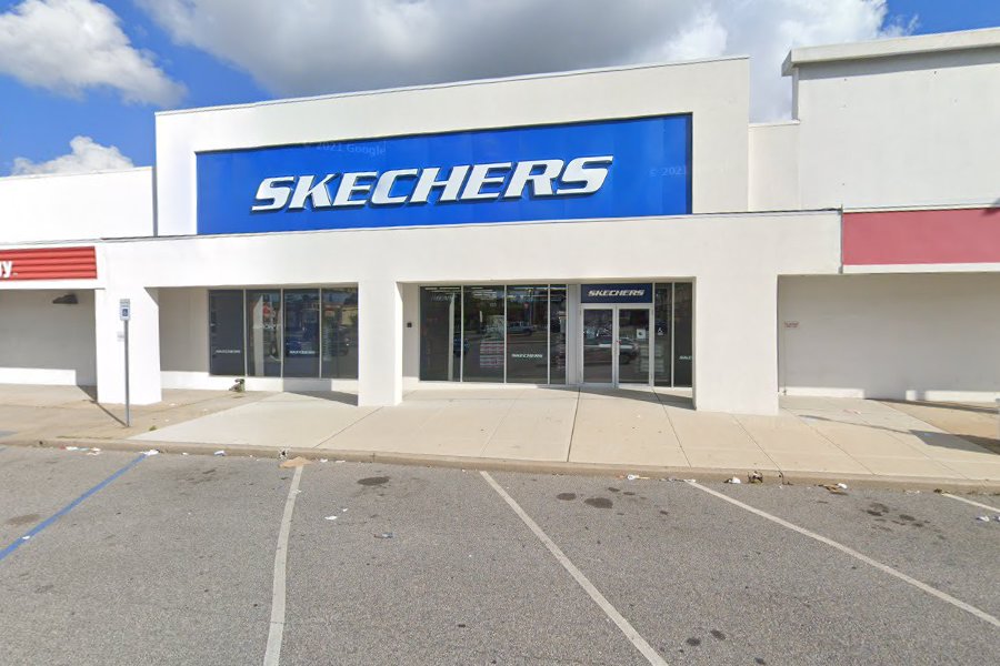 SKECHERS Warehouse Outlet Levittown 2 SKECHERS Warehouse Outlet Levittown