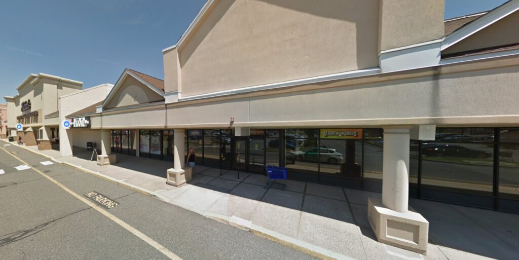 SKECHERS Warehouse Outlet Meriden