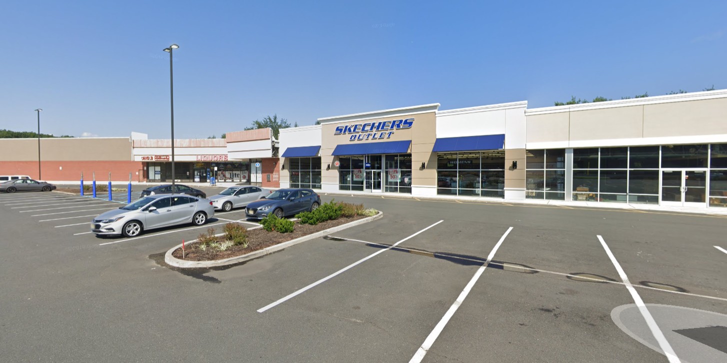 SKECHERS Warehouse Outlet North Brunswick Township